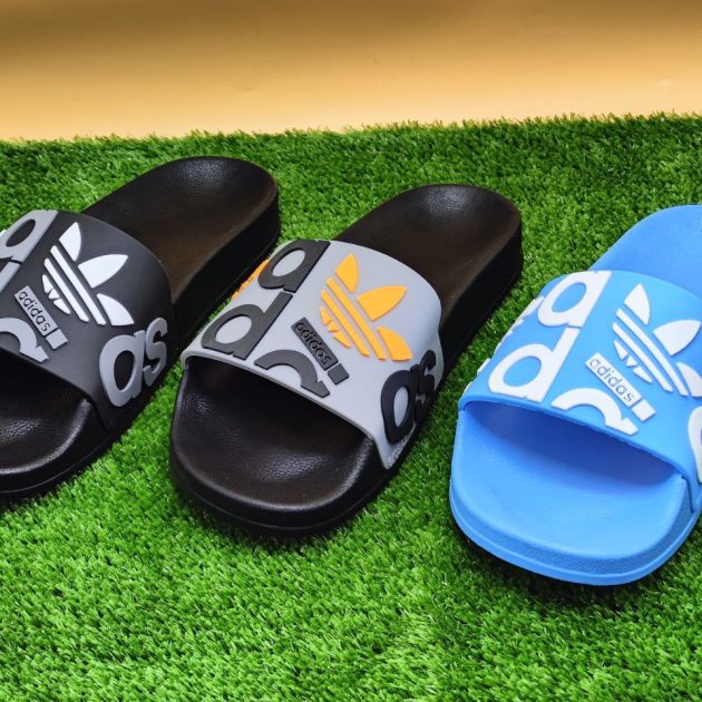 كلاكات adidas 2025