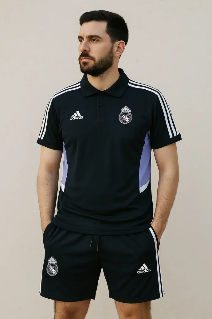 ⁦أطقم ريال مدريد بالألوان: الأسود، الأزرق، الأزرق السماوي، والأحمر⁩ - الصورة ⁦2⁩