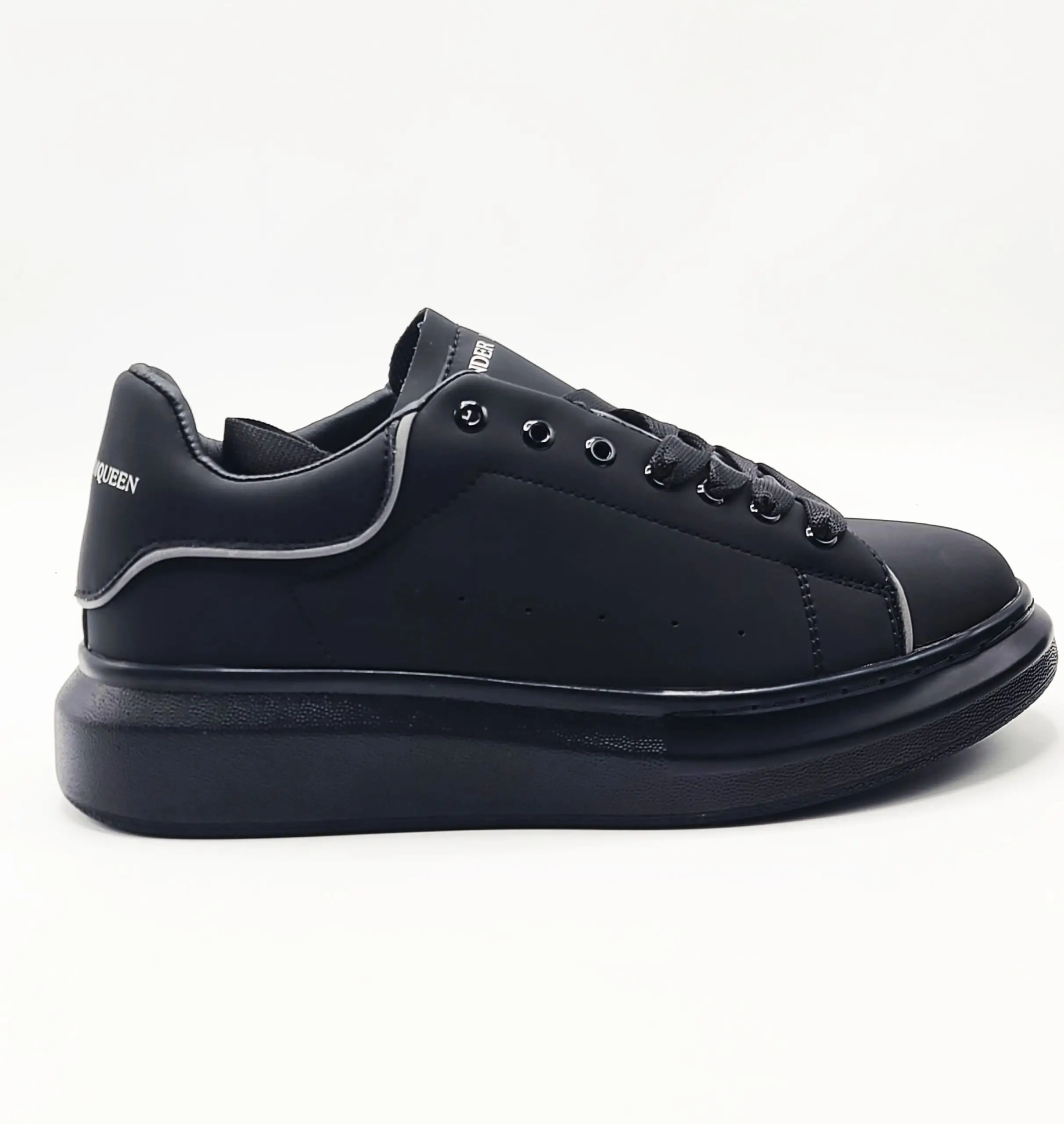 ⁦حذاء الكسندر ماكوين⁩ - الصورة ⁦5⁩