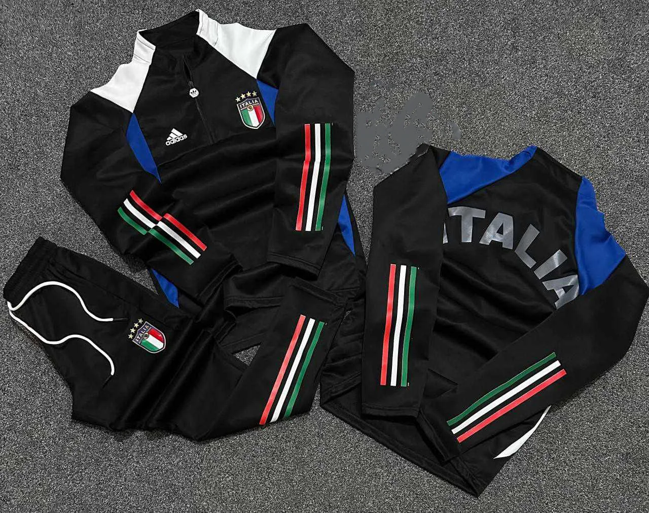 طقم ايطاليا
