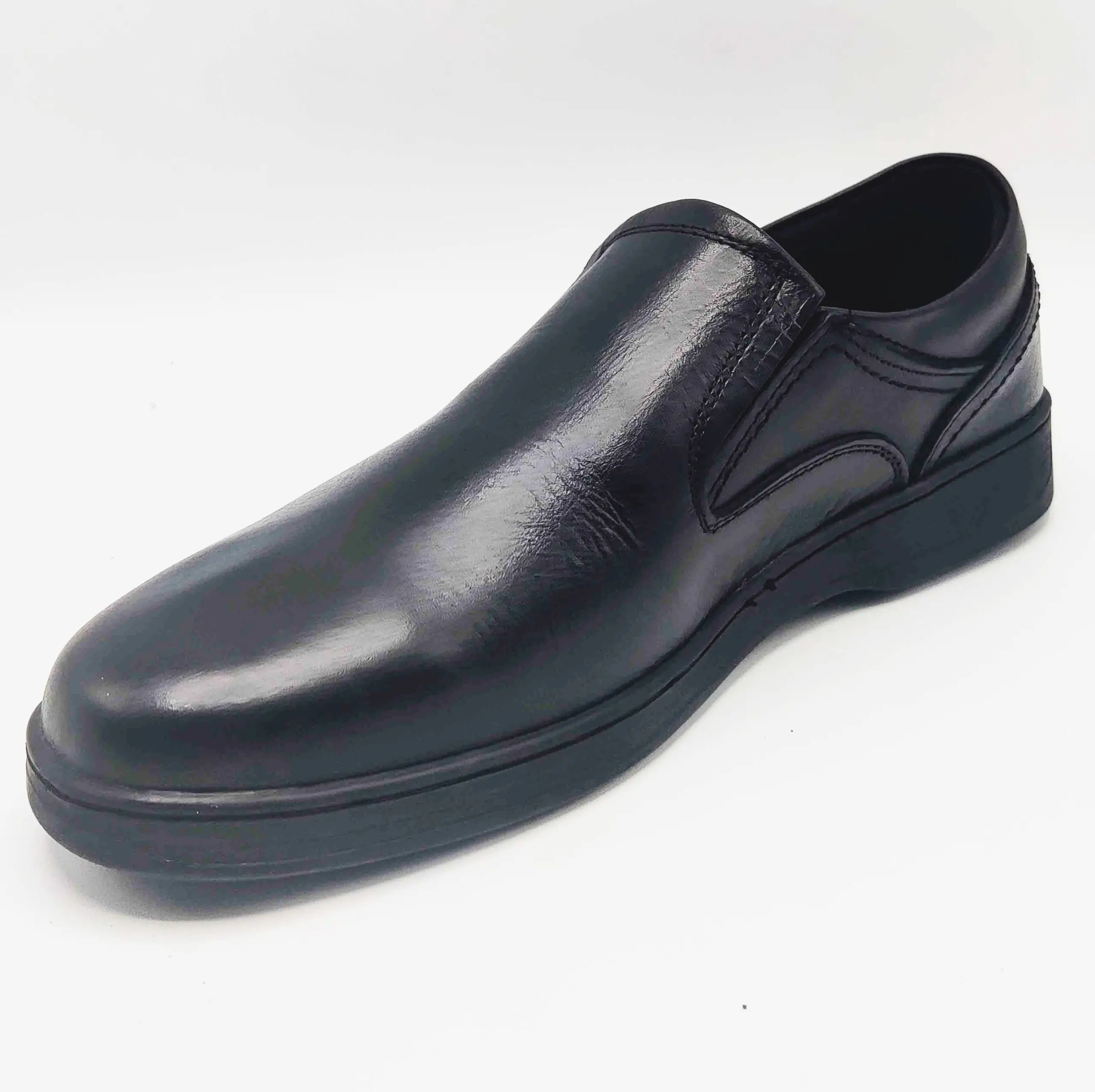 ⁦حذاء سواد الليل⁩ - الصورة ⁦4⁩