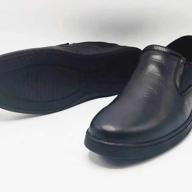 حذاء سواد الليل