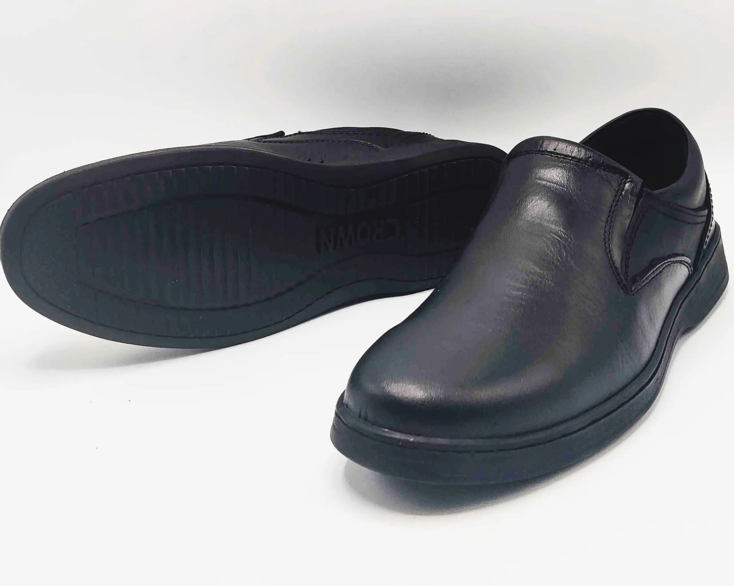 حذاء سواد الليل