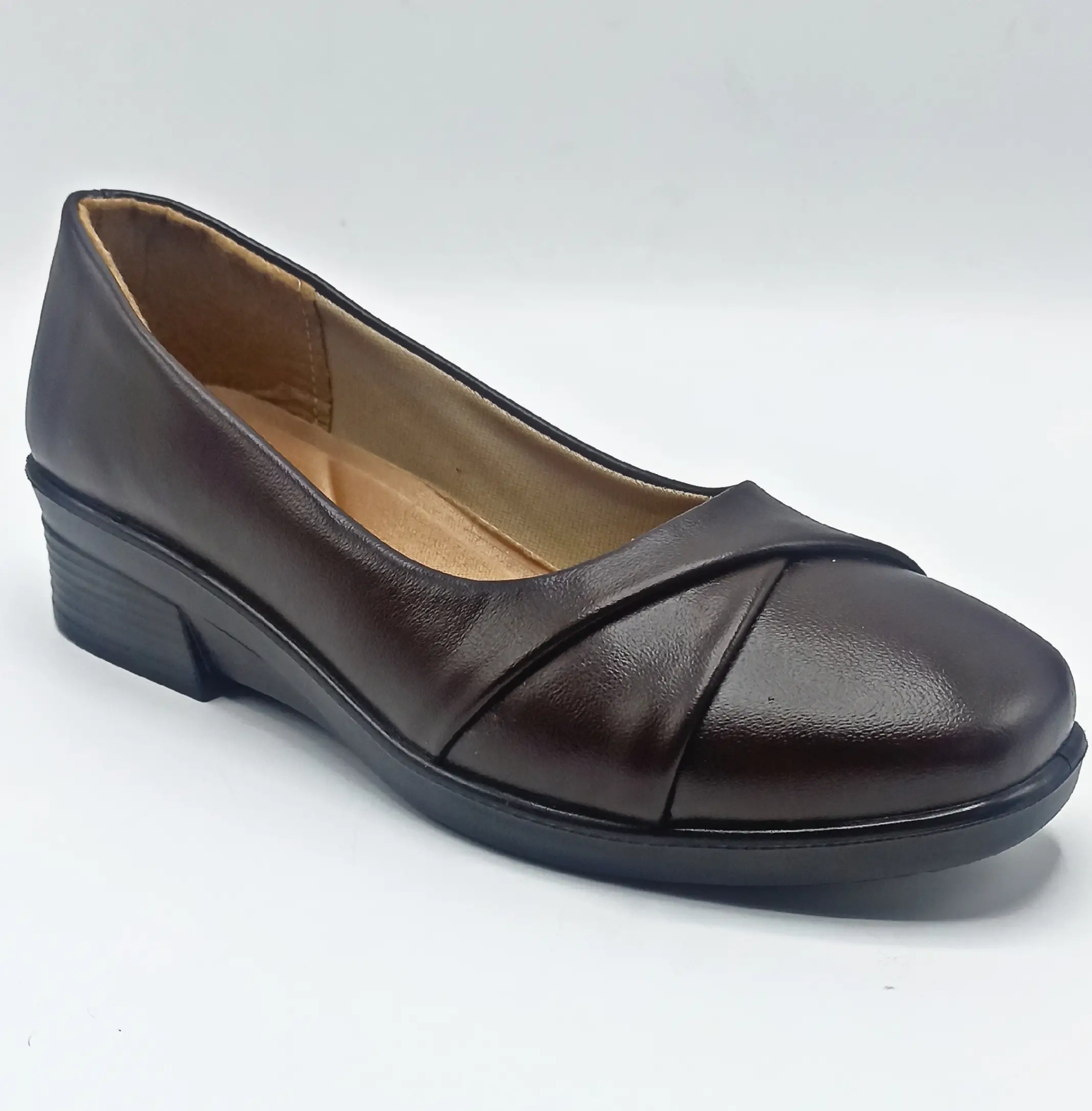 ⁦افضل حذاء طبي نسائي⁩ - الصورة ⁦2⁩