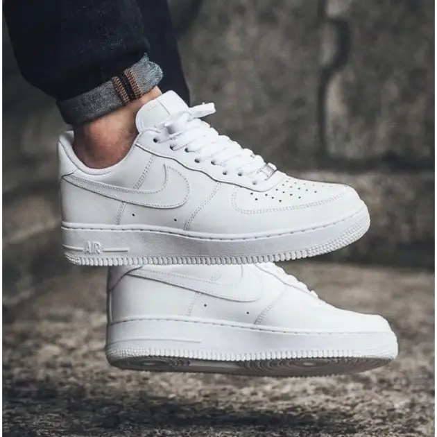 اير فورس ابيض