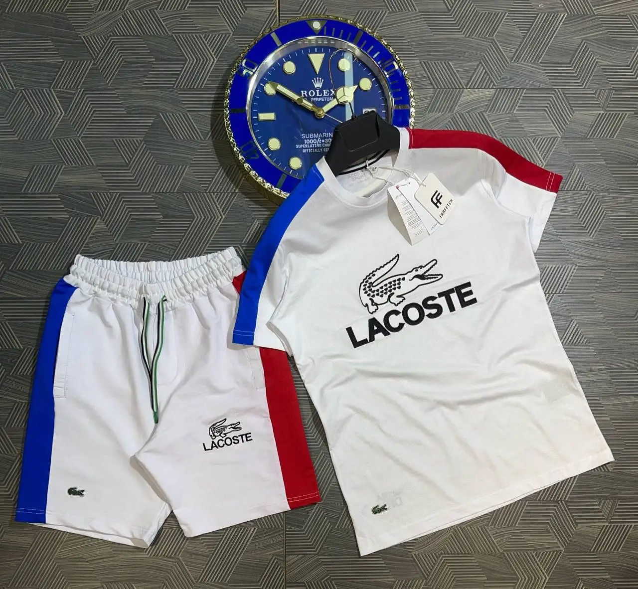 طقم صيفي من لاكوست