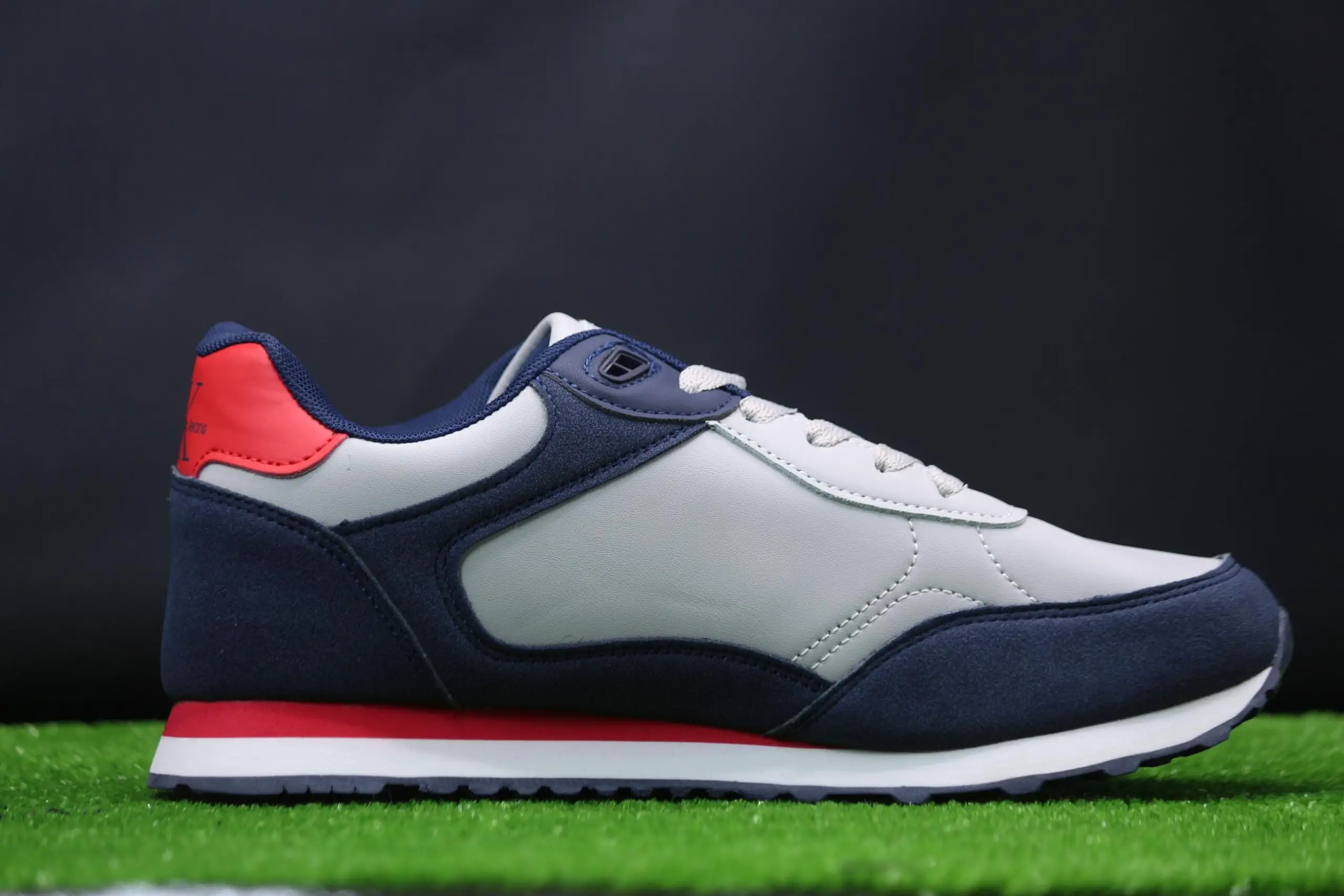 ⁦حذاء CALVIN K⁩ - الصورة ⁦5⁩