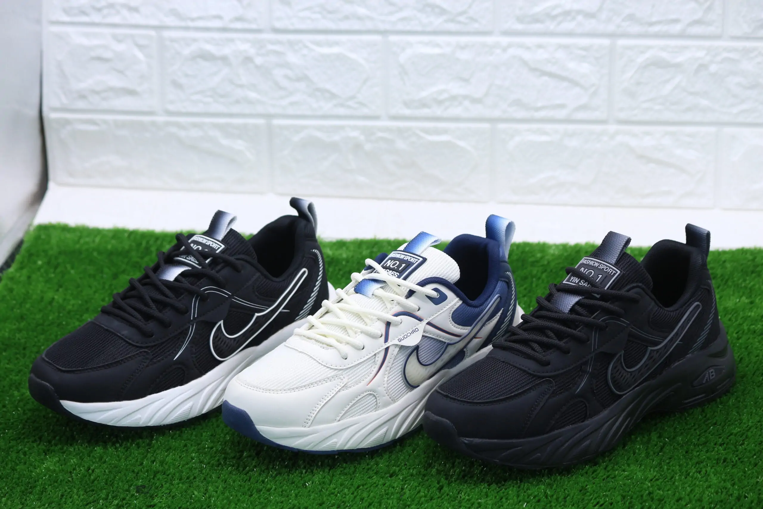 ⁦حذاء NIKE الجديد⁩ - الصورة ⁦2⁩