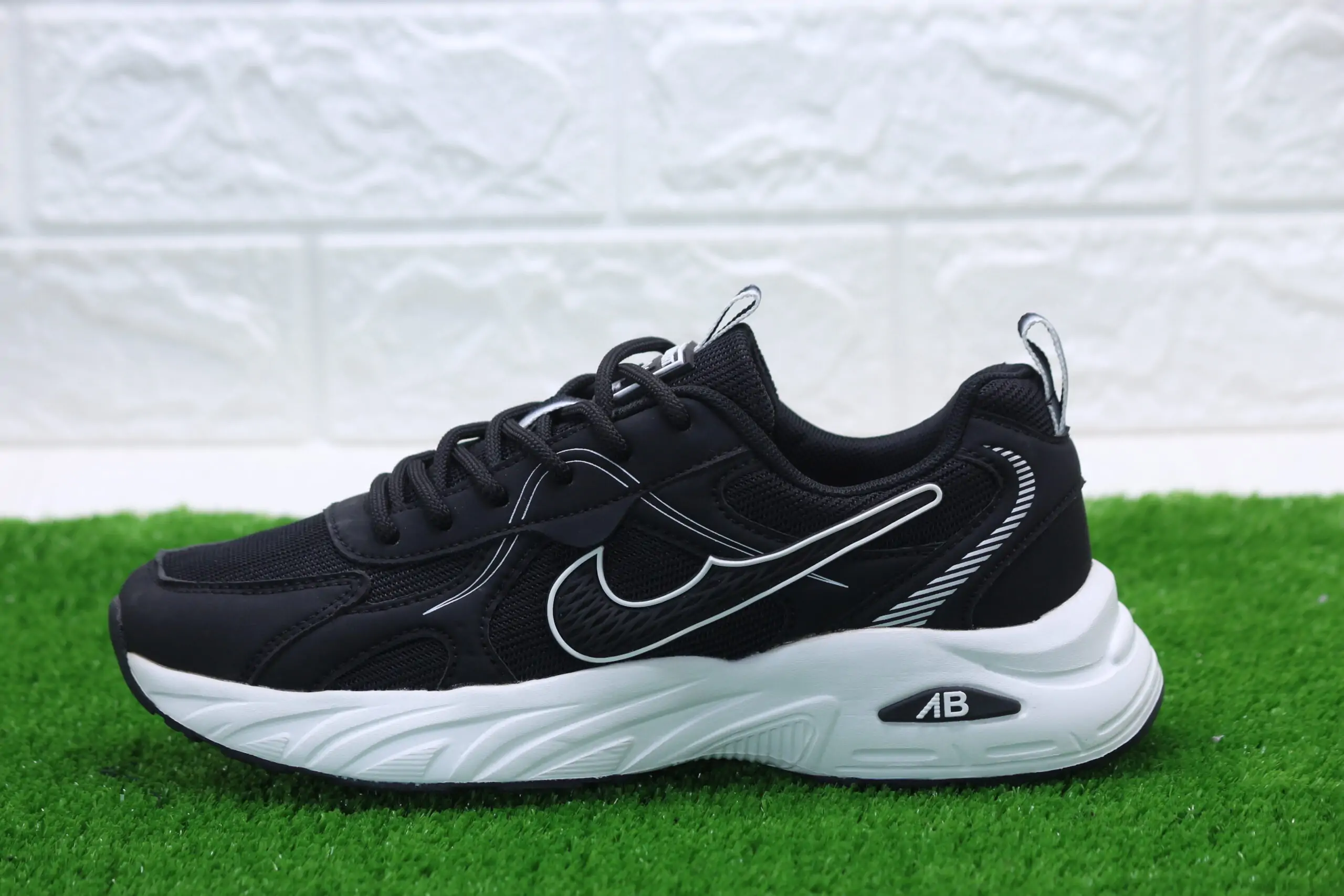 ⁦حذاء NIKE الجديد⁩ - الصورة ⁦6⁩