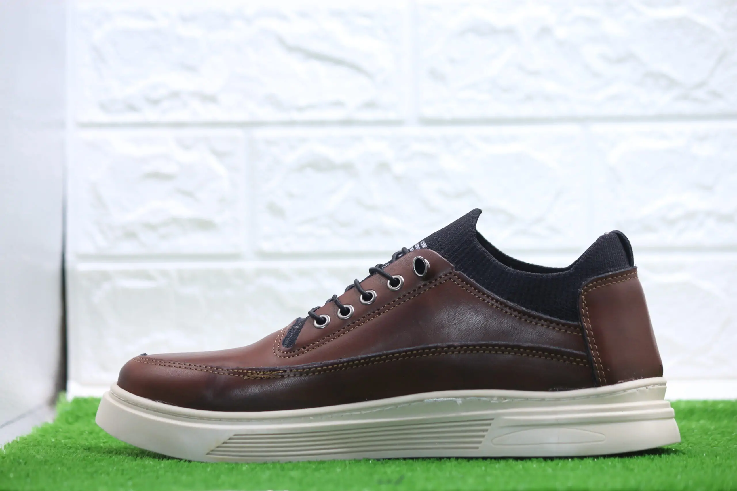 ⁦حذاء EMPORIO ARMANI⁩ - الصورة ⁦13⁩