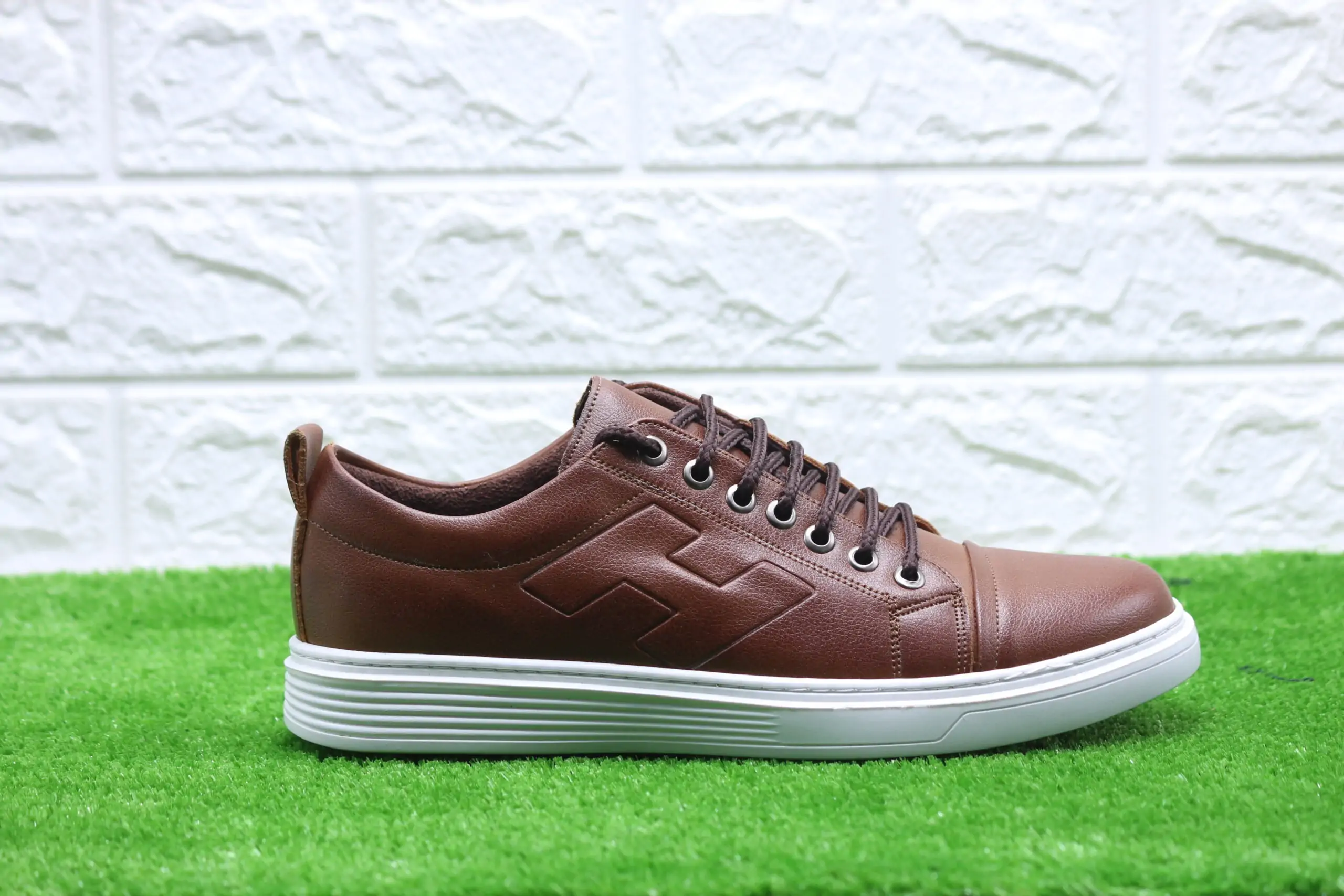 ⁦حذاء كلاسيكي H⁩ - الصورة ⁦3⁩