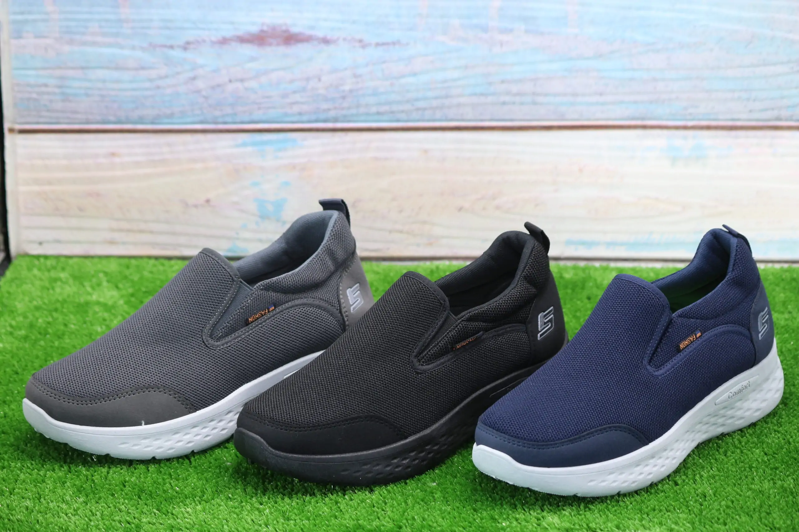 ⁦حذاء سكيتشر الجديد⁩ - الصورة ⁦2⁩