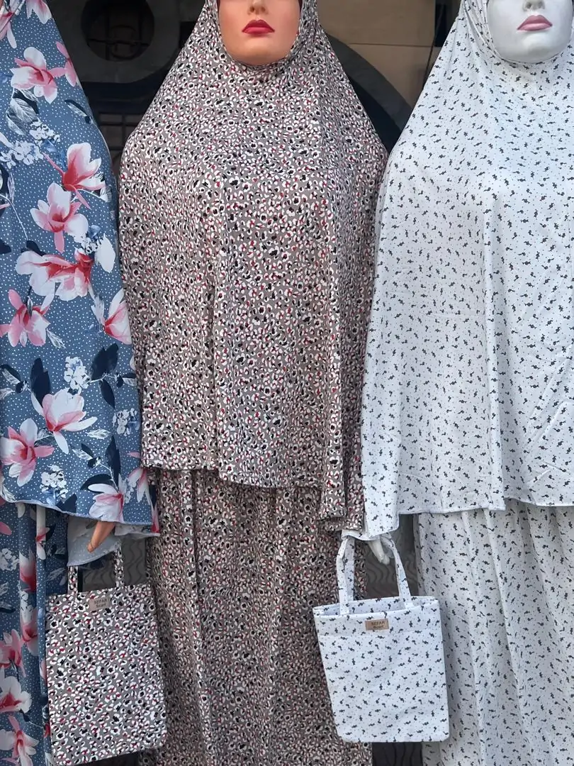 ⁦راحة وأناقة في صلاتكِ مع طقم صلاة مميز وحقيبة للسجادة⁩ - الصورة ⁦18⁩