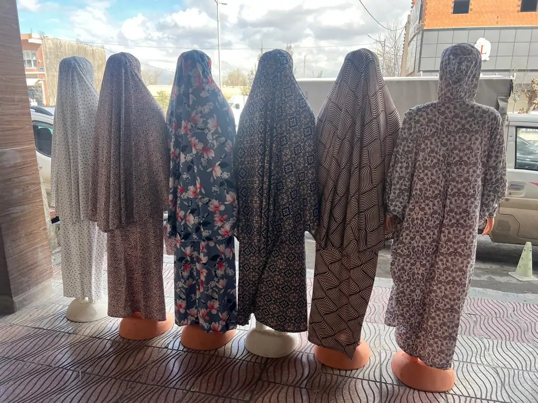 ⁦راحة وأناقة في صلاتكِ مع طقم صلاة مميز وحقيبة للسجادة⁩ - الصورة ⁦10⁩