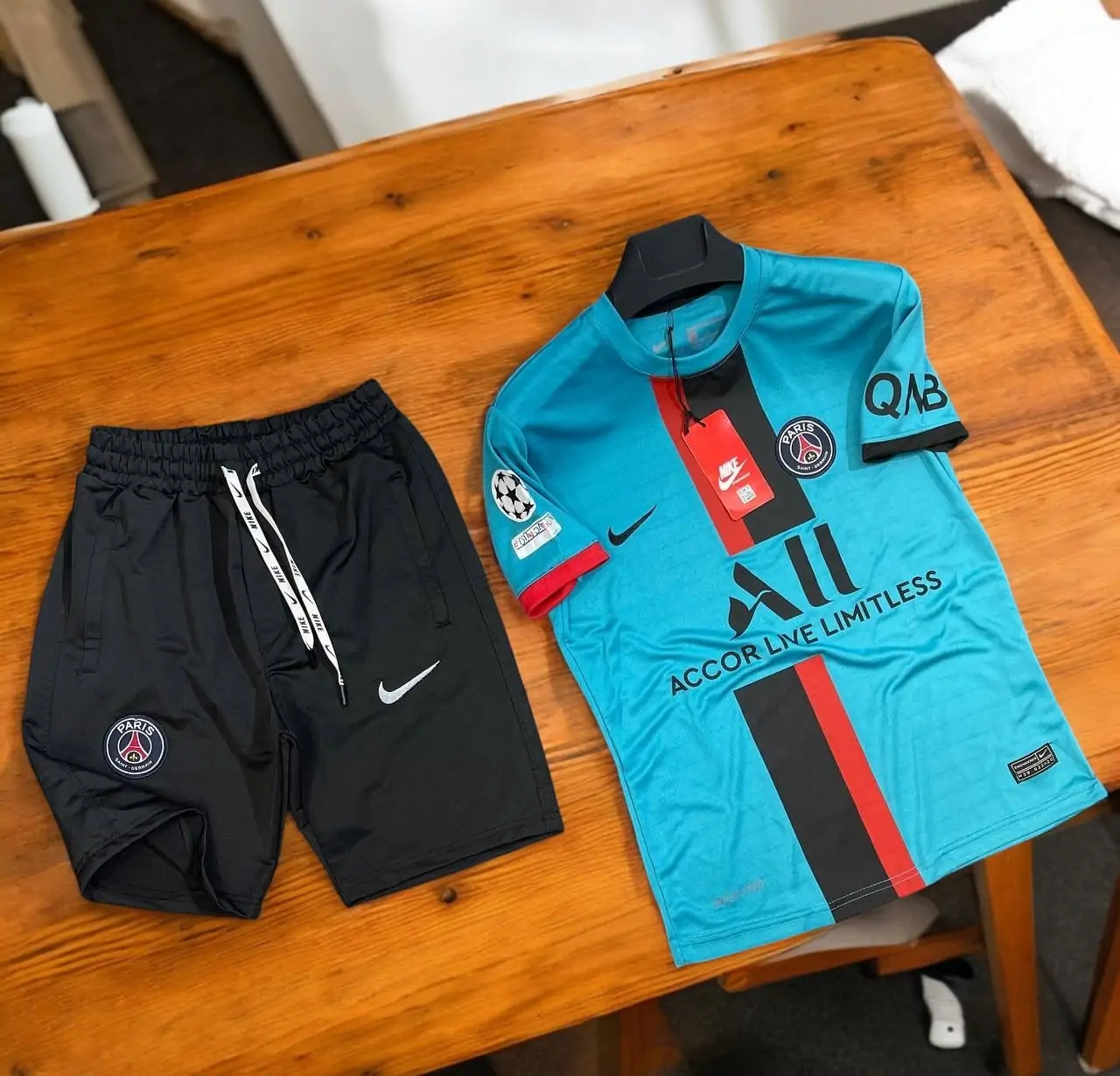 ⁦طقم نادي Paris Saint-Germain أزرق اللون⁩ - الصورة ⁦2⁩