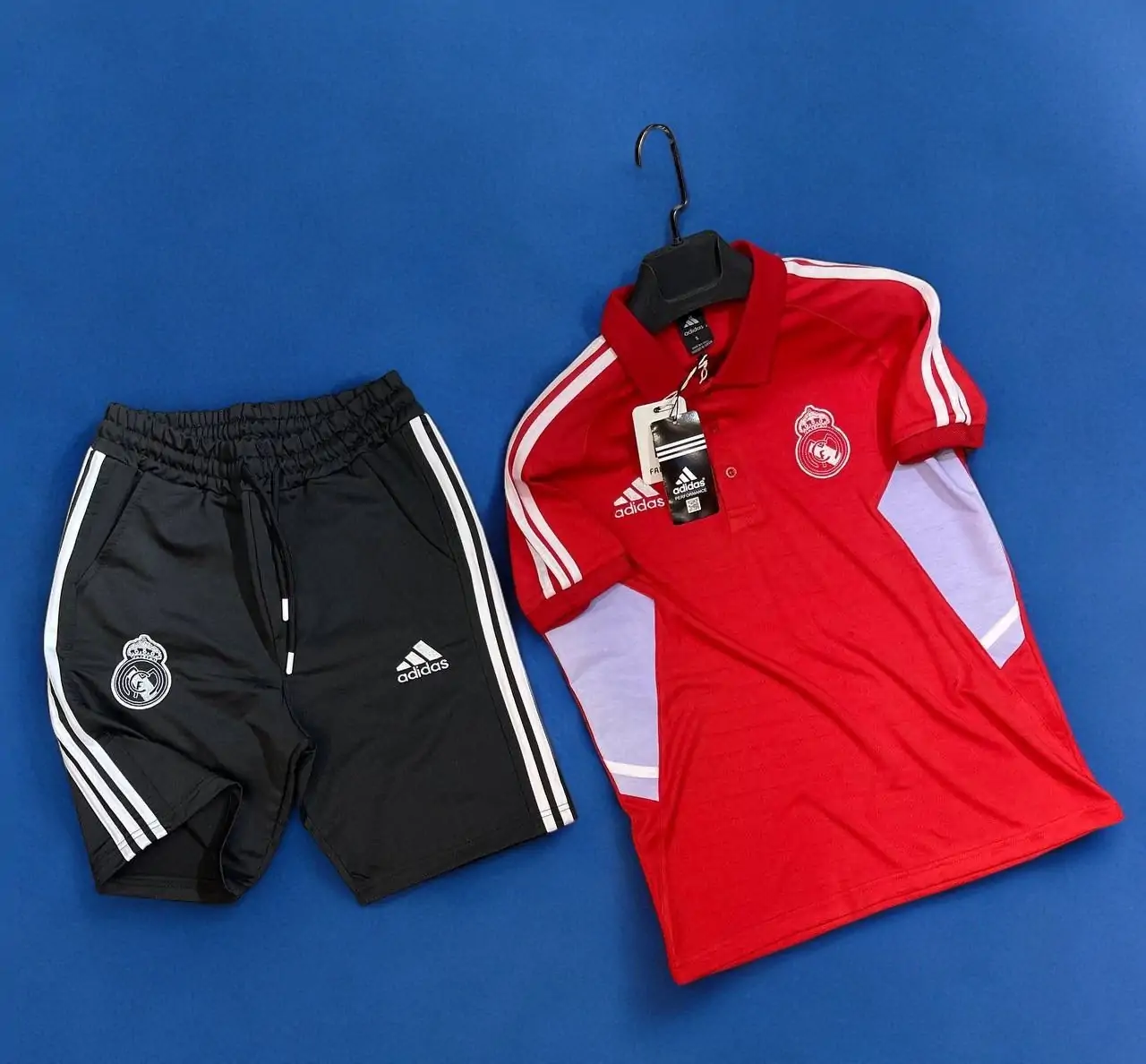 ⁦طقم ريال مدريد اللون الأحمر⁩ - الصورة ⁦2⁩