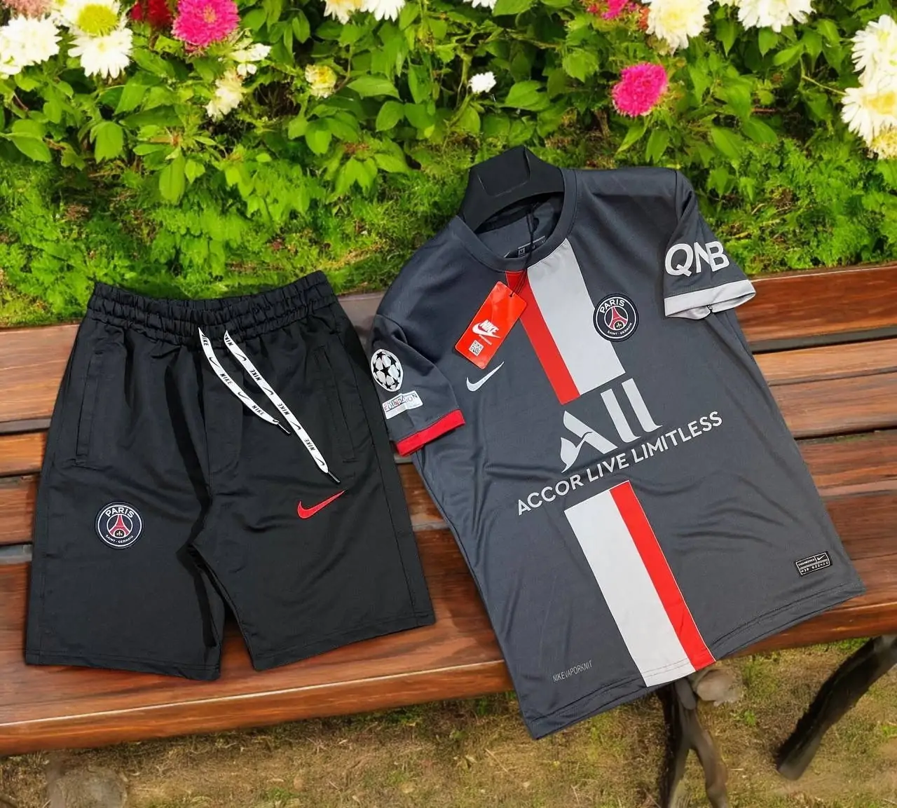 ⁦طقم نادي Paris Saint-Germain رمادي اللون⁩ - الصورة ⁦2⁩