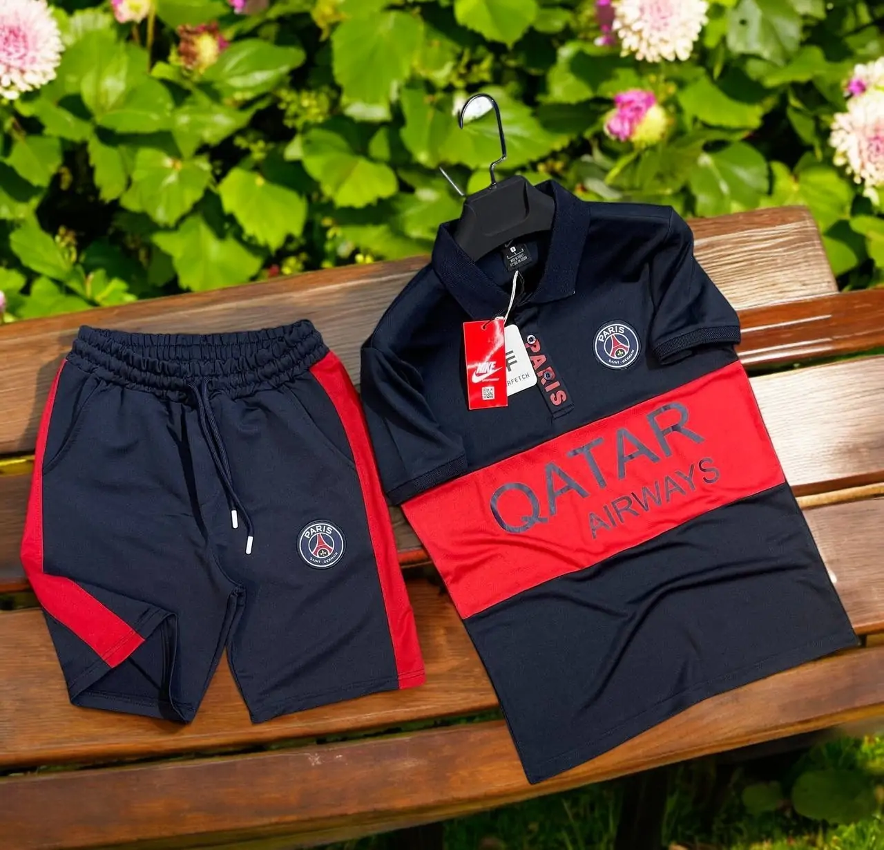 طقم PSG أزرق اللون