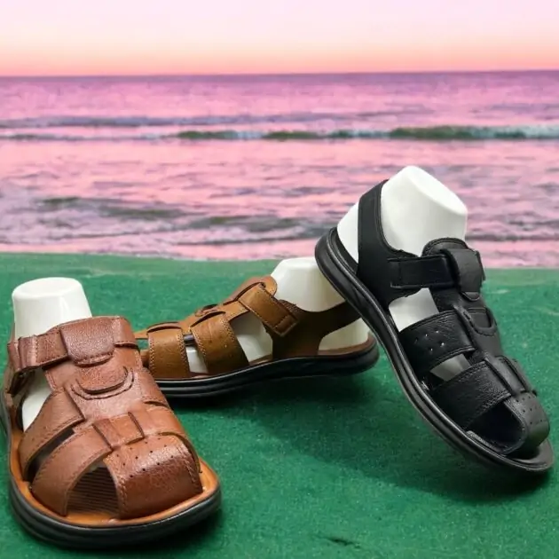 صندلة جلدية أنيقة للرجال