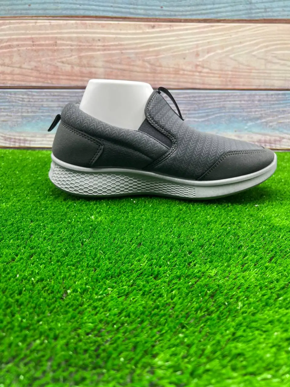 ⁦حذاء Skechers المميز⁩ - الصورة ⁦2⁩