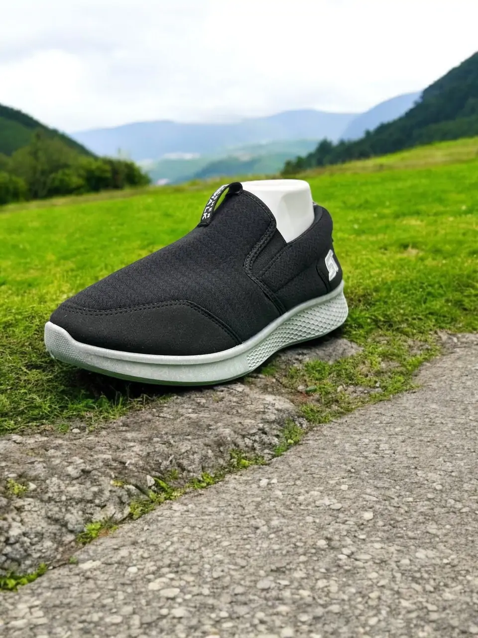 ⁦حذاء Skechers المميز⁩ - الصورة ⁦9⁩