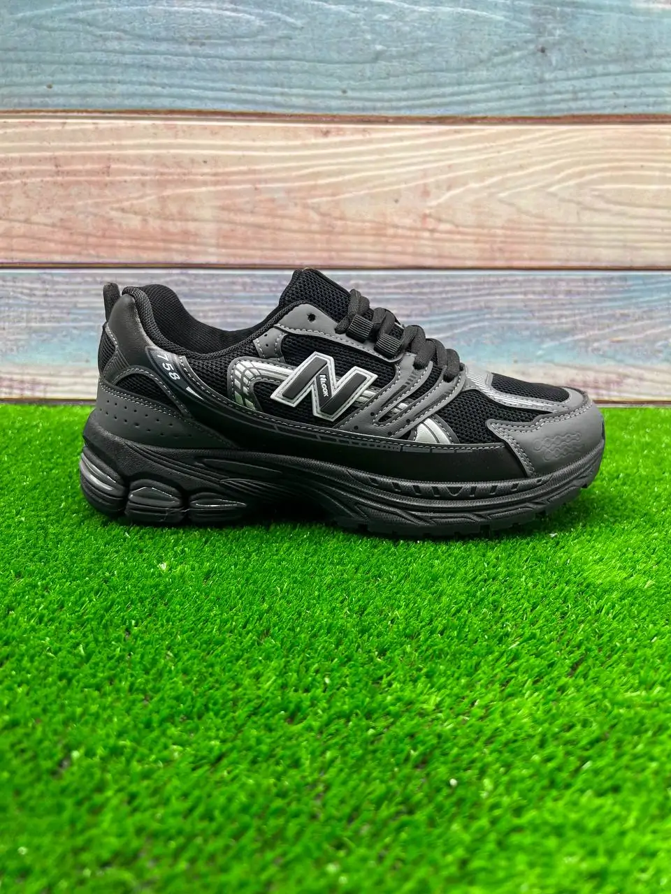 ⁦حذاء نيو بالانس الأنيق⁩ - الصورة ⁦3⁩
