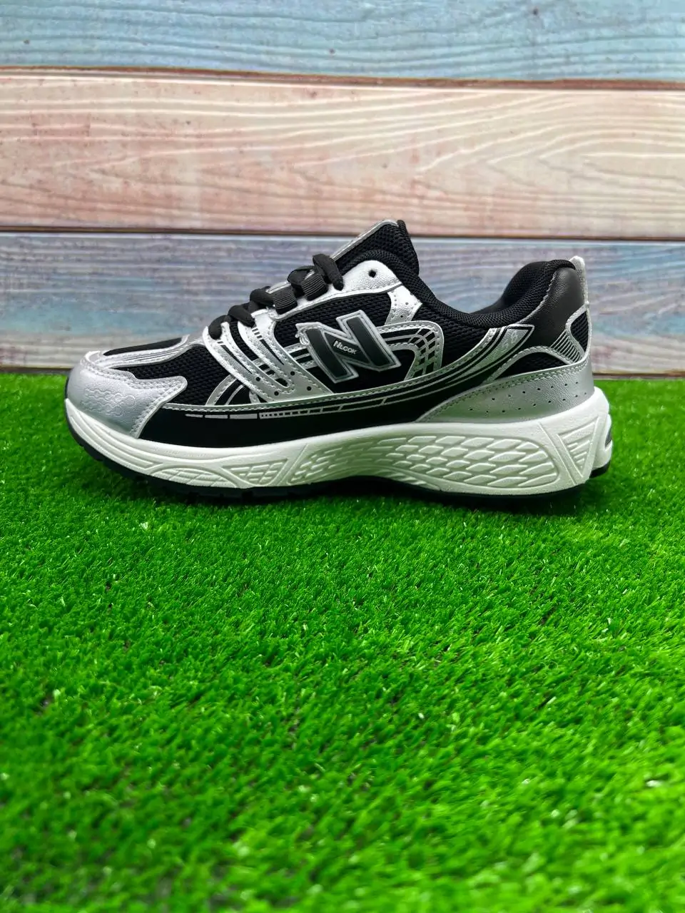 ⁦حذاء نيو بالانس الأنيق⁩ - الصورة ⁦6⁩
