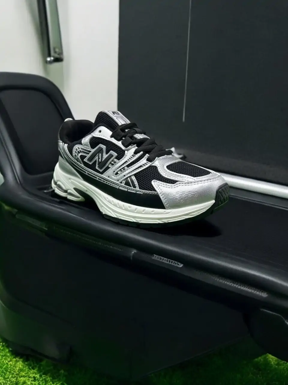 ⁦حذاء نيو بالانس الأنيق⁩ - الصورة ⁦9⁩