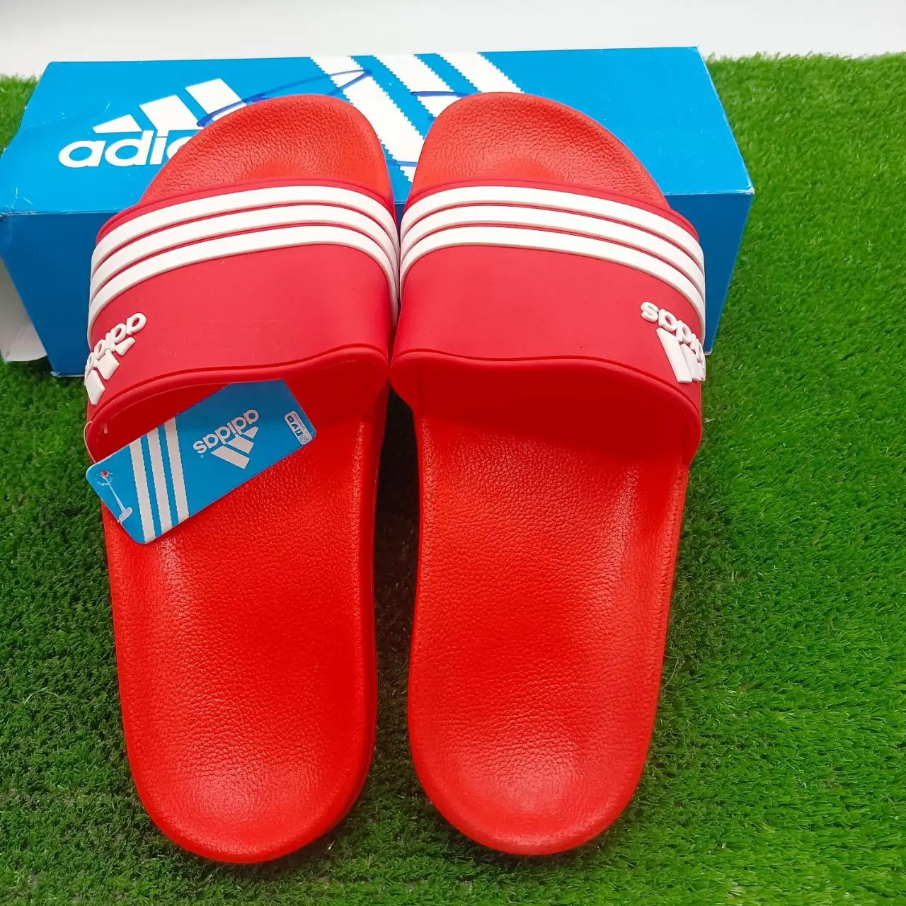 ⁦كلاكات ربيعية adidas⁩ - الصورة ⁦4⁩