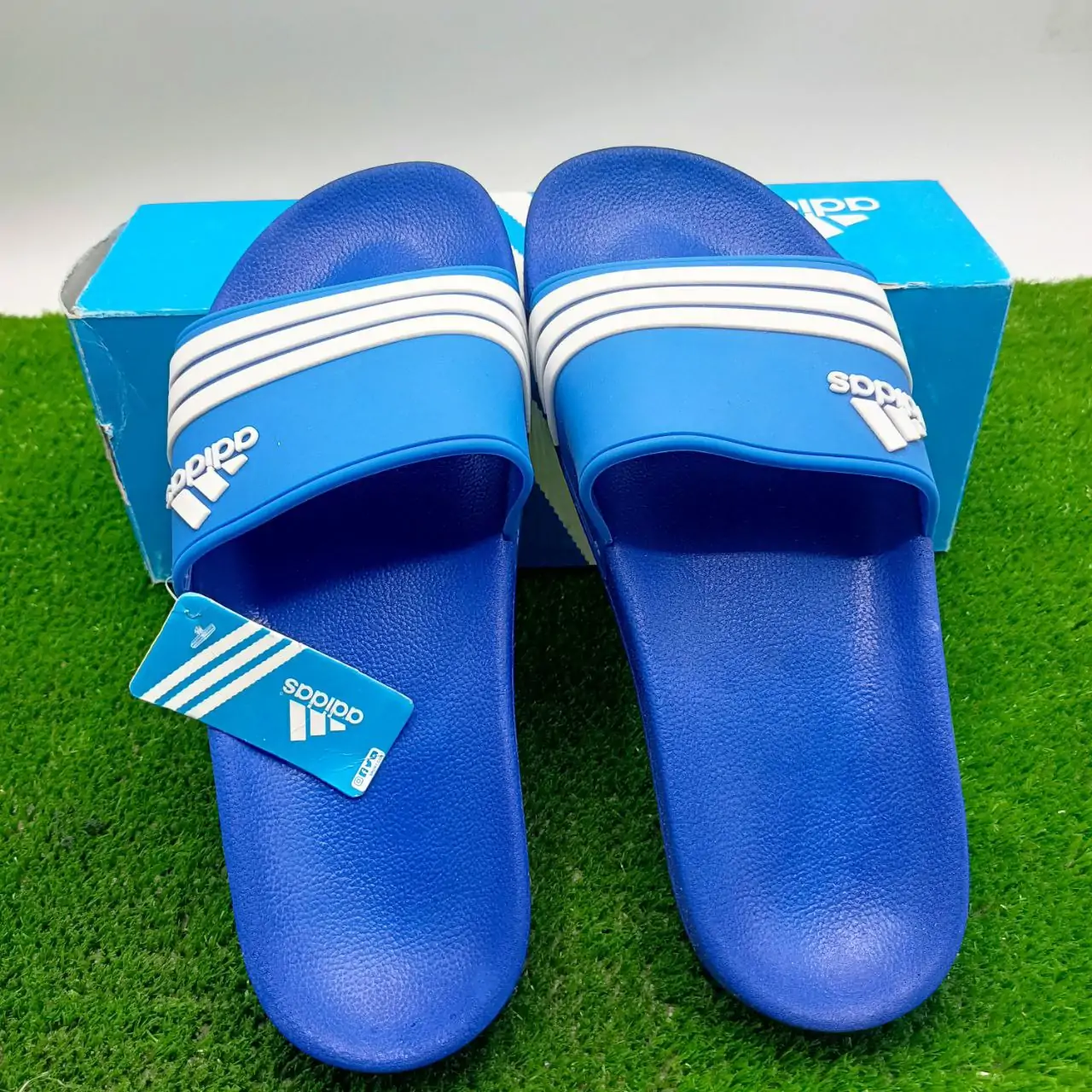 ⁦كلاكات ربيعية adidas⁩ - الصورة ⁦10⁩