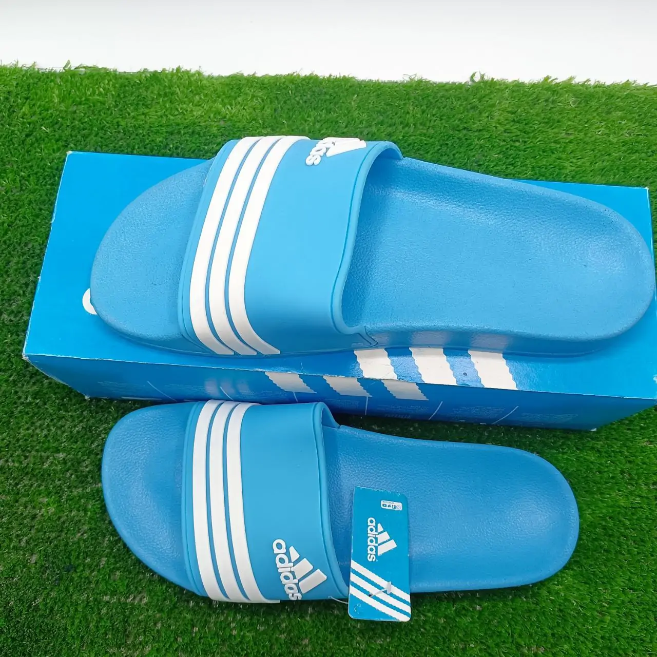 ⁦كلاكات ربيعية adidas⁩ - الصورة ⁦14⁩