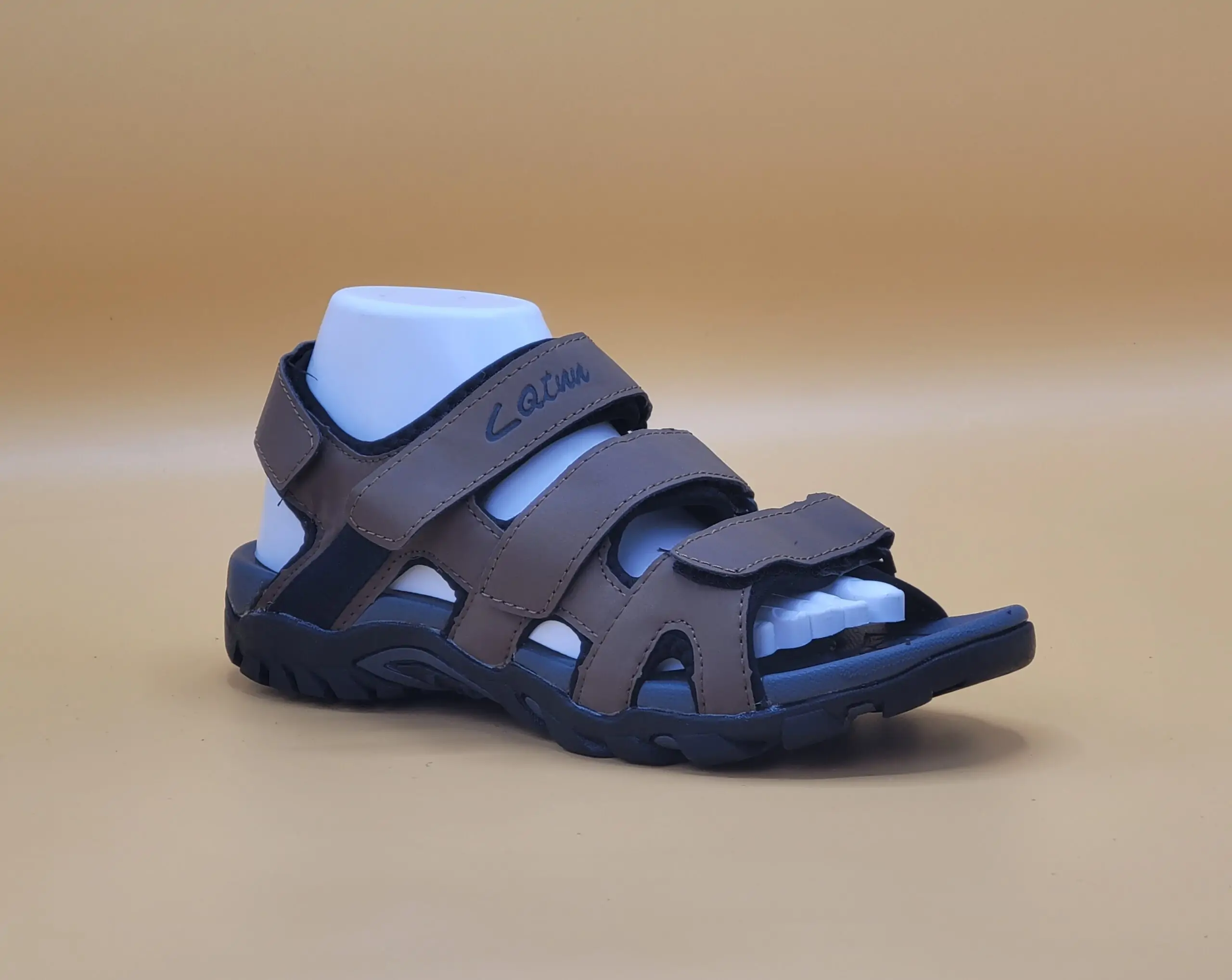 ⁦سندالة شبابية بتصميم عصري⁩ - الصورة ⁦7⁩