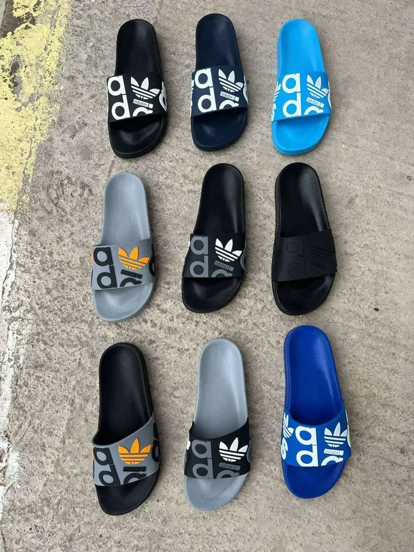 ⁦كلاكات adidas 2025⁩ - الصورة ⁦2⁩