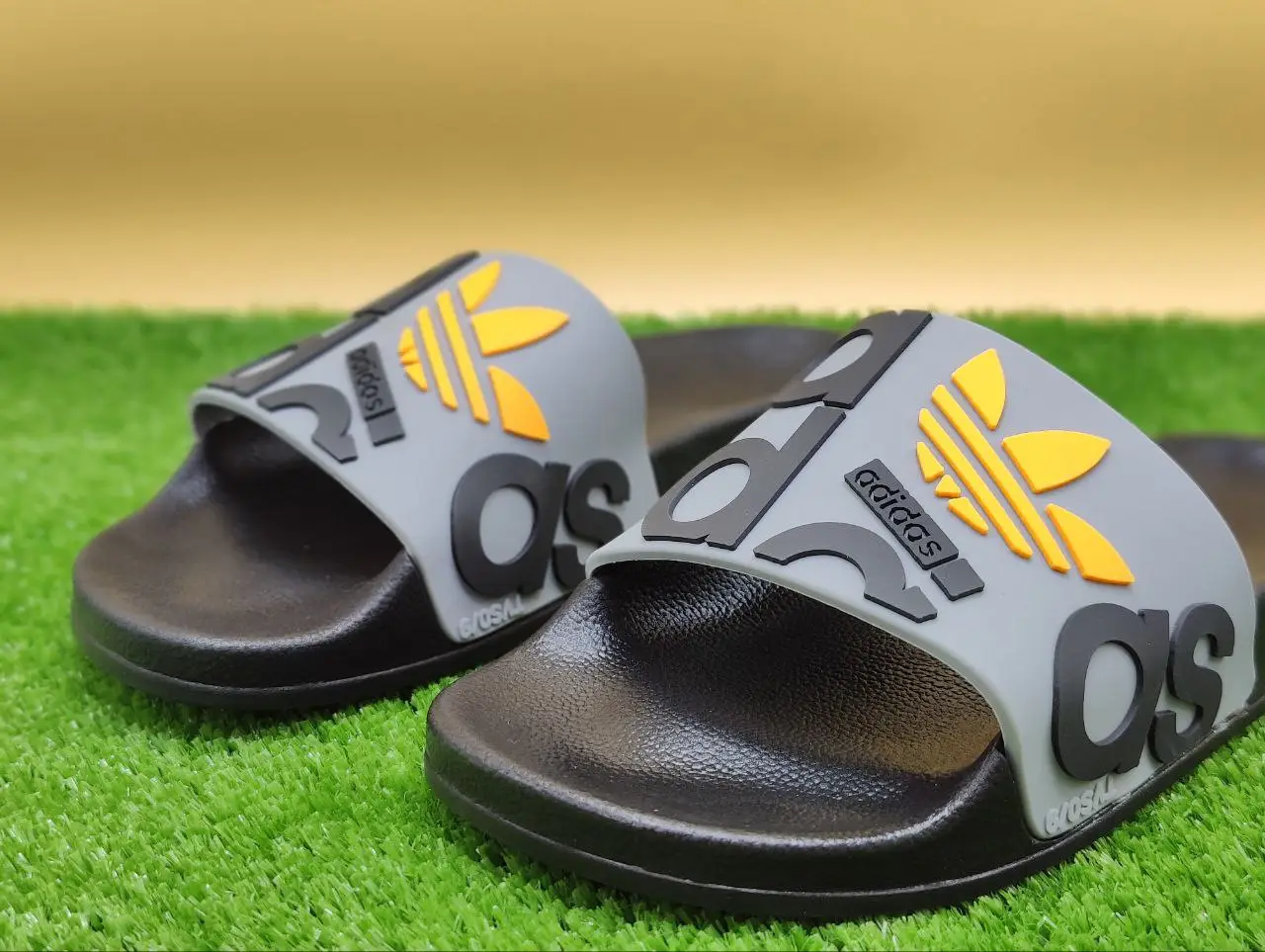 ⁦كلاكات adidas 2025⁩ - الصورة ⁦7⁩