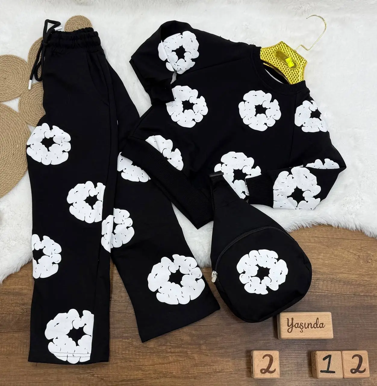 ⁦طقم للفتيات 2025⁩ - الصورة ⁦2⁩