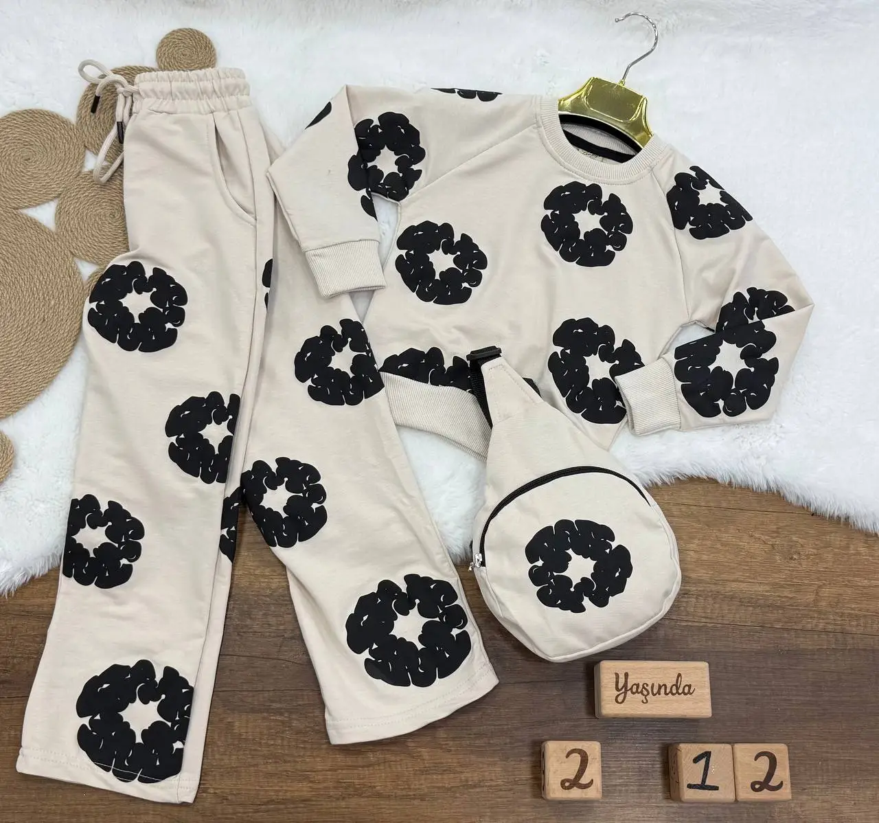 ⁦طقم للفتيات 2025⁩ - الصورة ⁦5⁩