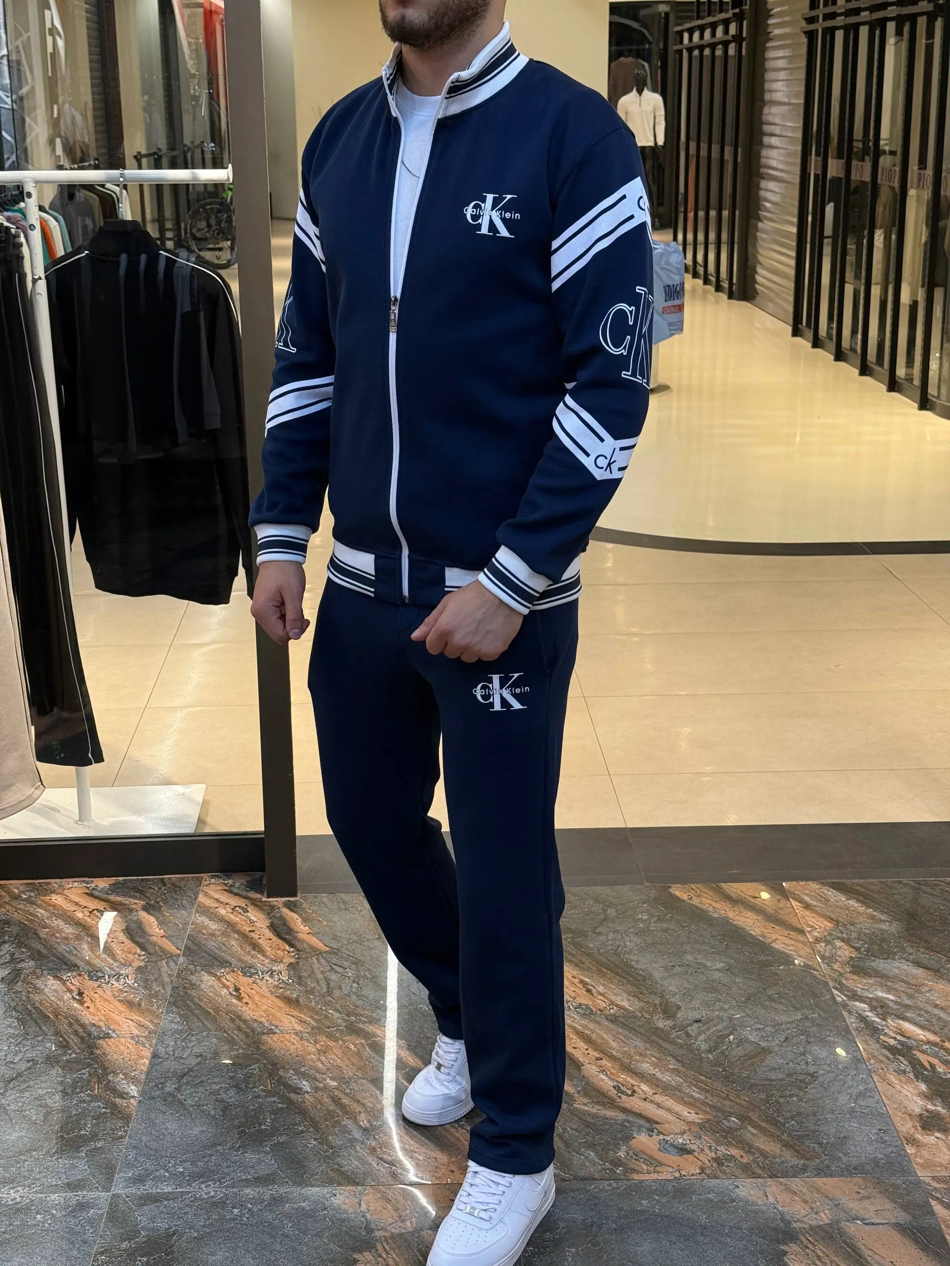 ⁦ensemble calvin klein⁩ - الصورة ⁦5⁩