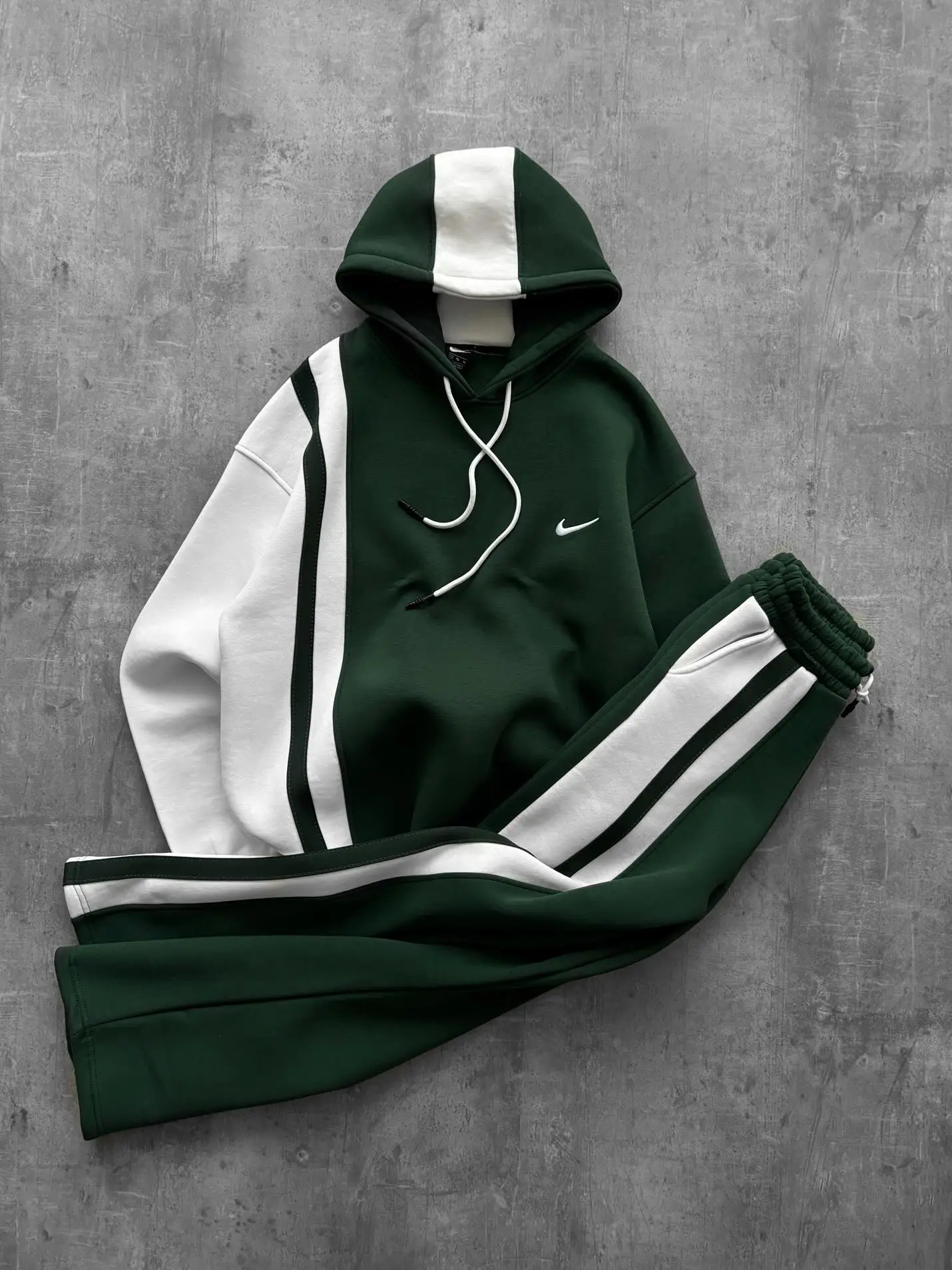 ⁦SWEAT NIKE⁩ - الصورة ⁦2⁩