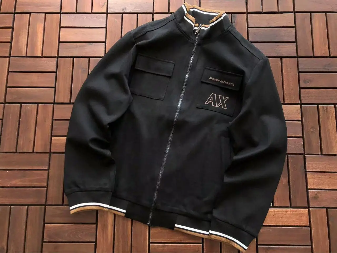 ⁦بدلة رياضية ARMANI EXchange⁩ - الصورة ⁦16⁩