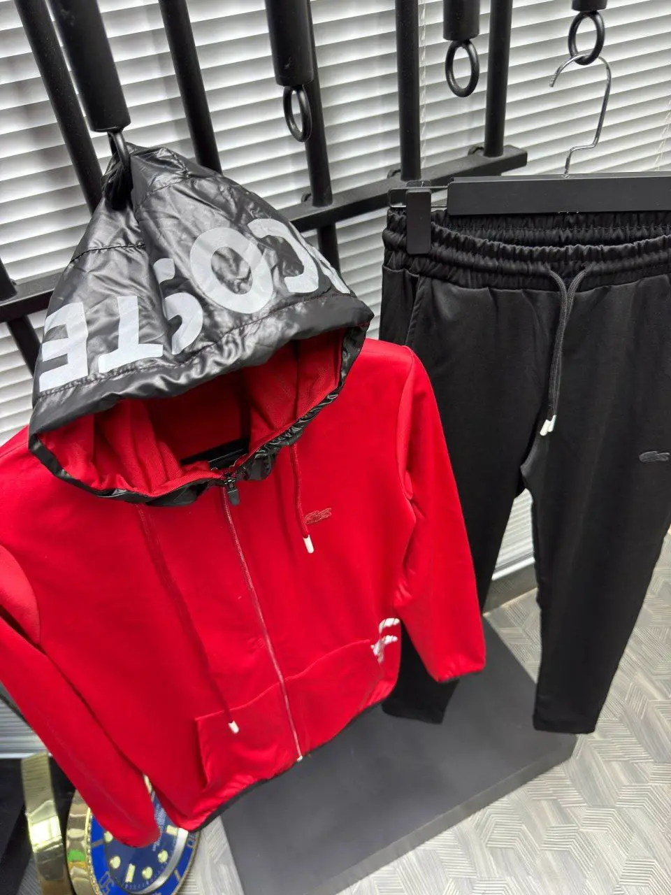 ⁦بدلة رياضية شتوية lacoste⁩ - الصورة ⁦4⁩